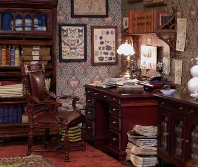 Sherlock's Desk